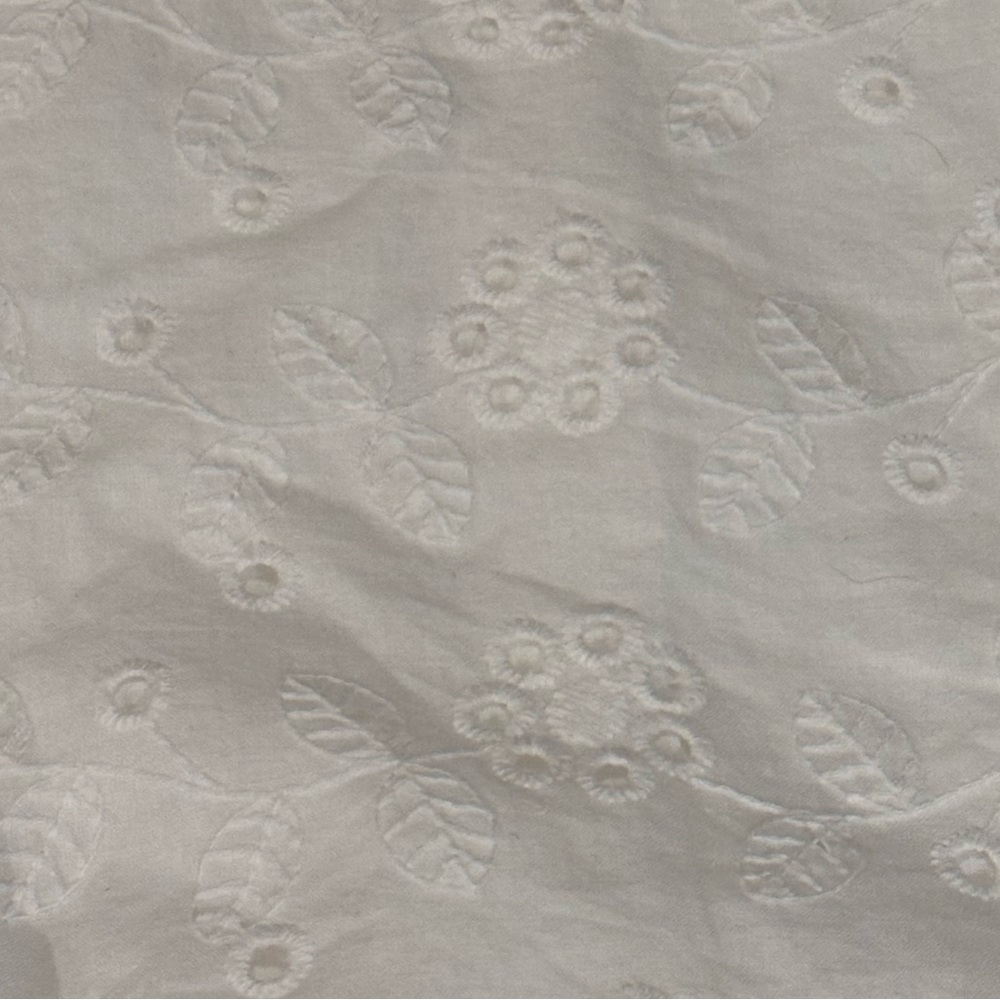 Hem & Thread White Eyelet Floral Sleeveless Boho Top NWT S - Picture 5 of 9